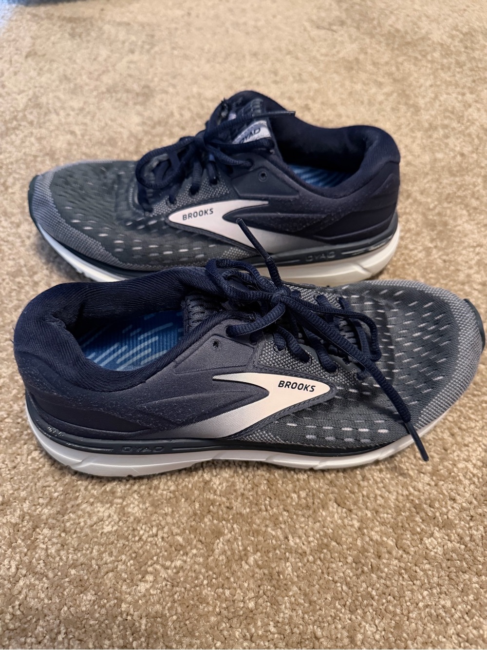 Brooks Woman’s Tennis Shoes Size 8
